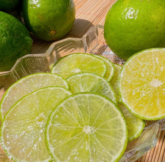 Khám Phá Công Dụng Của Chanh Không Hạt: Thực Phẩm Tốt Cho Sức Khỏe Mỗi Ngày